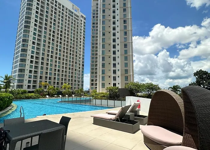 Modern One Bedroom With Balcony Near It Park Apartment